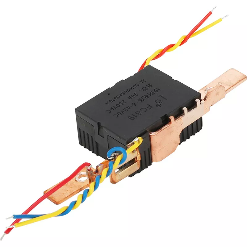 Однофазное 2P реле с блокировкой «сверху вниз» Однофазное 2P реле с блокировкой «сверху вниз»